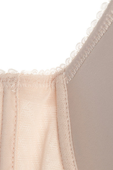 L'Agent by Agent Provocateur Balkonetová padded podpsenka Penelope saénová tělová detail